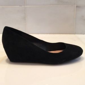 2/$50 // Aldo Low Wedge Heels